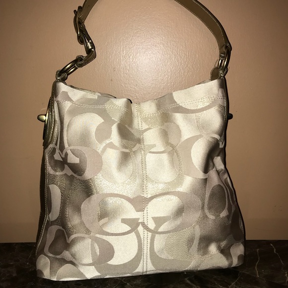 Authentic Coach bag - Picture 1 of 3